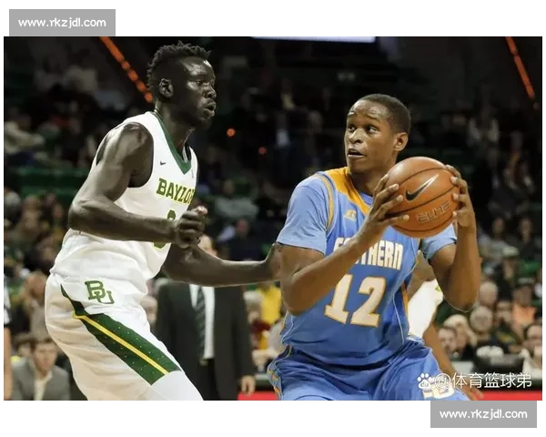 领先优势尽失关键时刻崩盘球队惨遭逆转无缘胜利之夜令人扼腕叹息 领先优势尽失关键时刻崩盘球队惨遭逆转无缘胜利之夜令人扼腕叹息